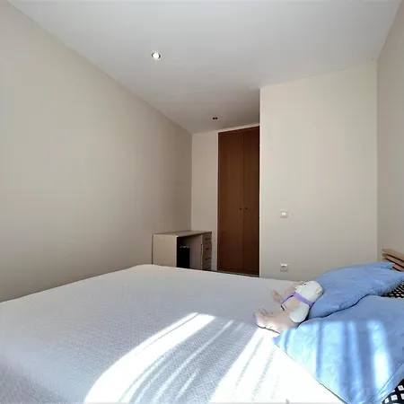 Apartamento Con A/A, Piscina, Parking, Cerca Del Centro Y La Playa - Es-89-110 Apartment